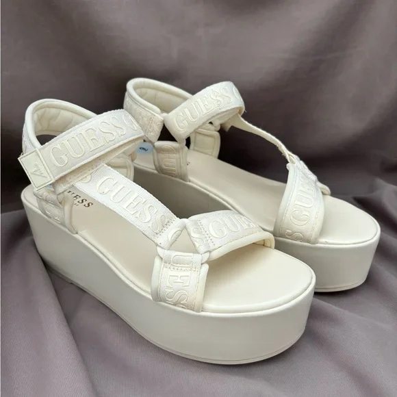 NWOT GUESS PLATFORM OFF WHITE SZ 9 SANDALS CLOTH STRAPS WITH GUESS LOS ANGELES - Picture 13 of 13